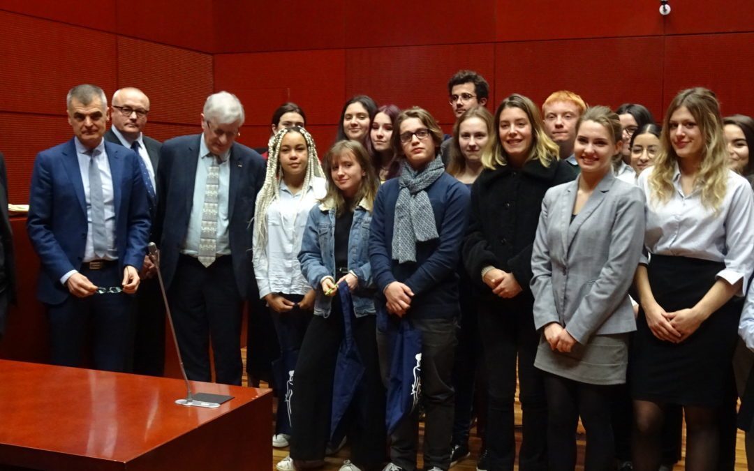 Concours de Plaidoiries au Palais de Justice de Nantes : 1er prix pour le Lycée de Bretagne